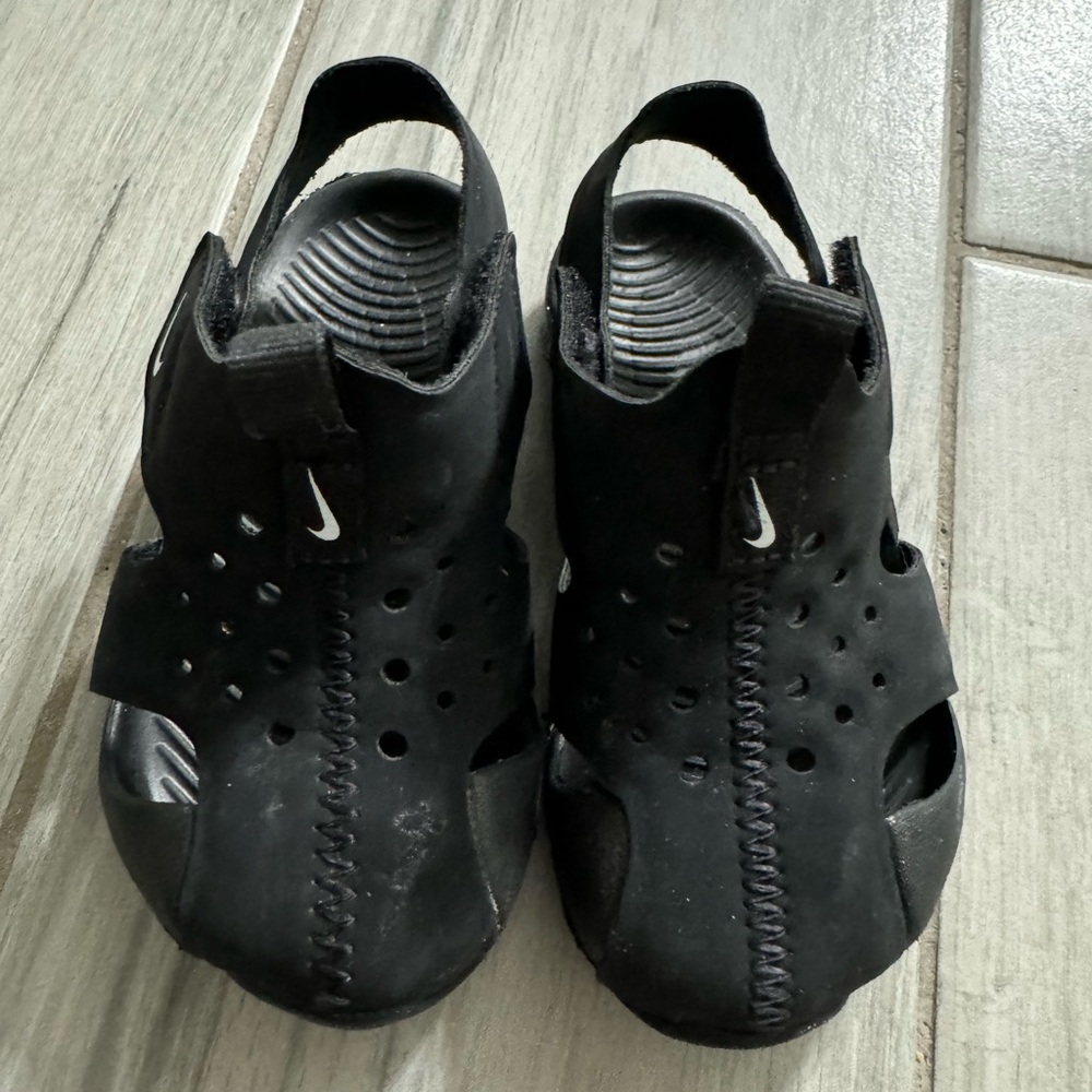 Nike Sandals Toddler Size 6- Black